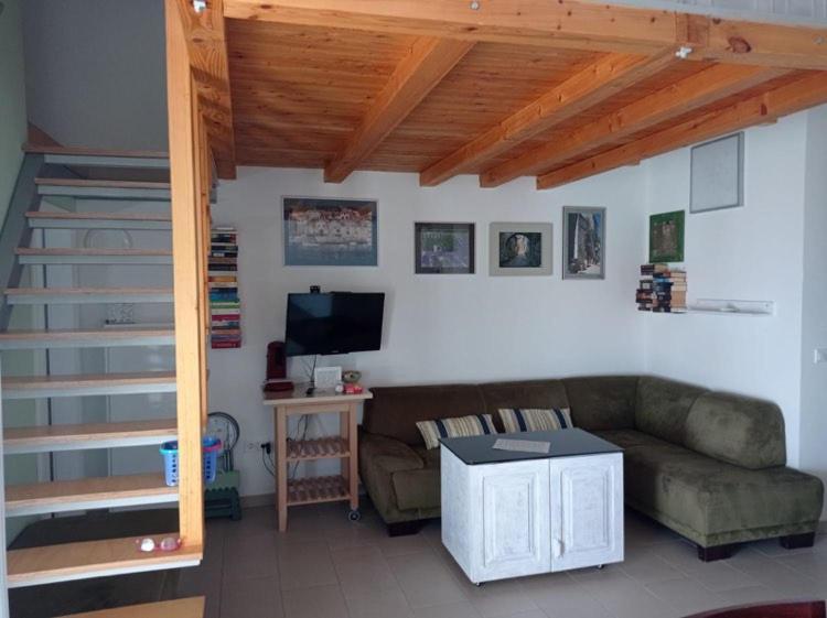 Apartment Lavanda Мандре Екстер'єр фото